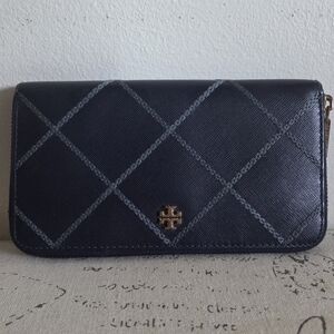 SOLD Tory Burch Navy Quilted Continental Zip Wallet